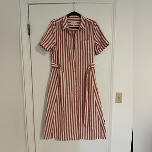 Sezane Alexandrie like new, worn only once to try it on.
It's 100% cotton.